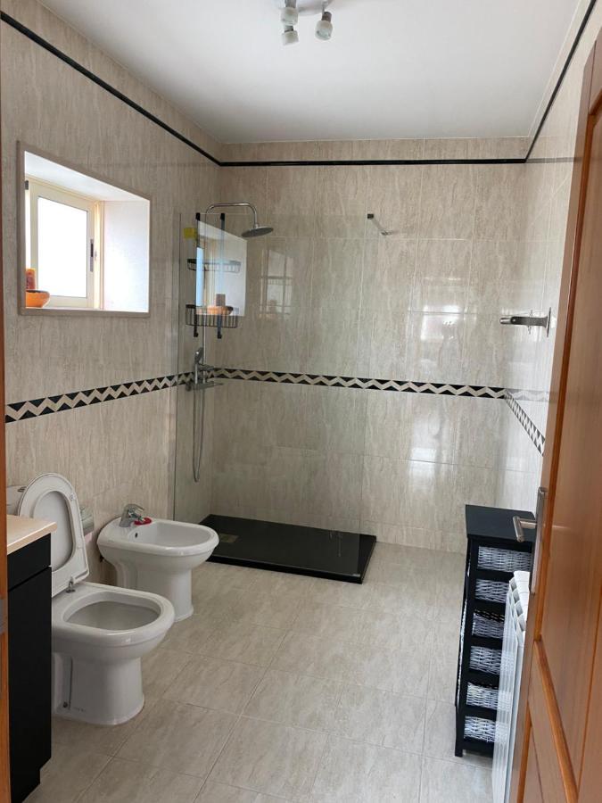 גפניה דה ואגיירה Moderne Villa In Aveiro Portugal מראה חיצוני תמונה